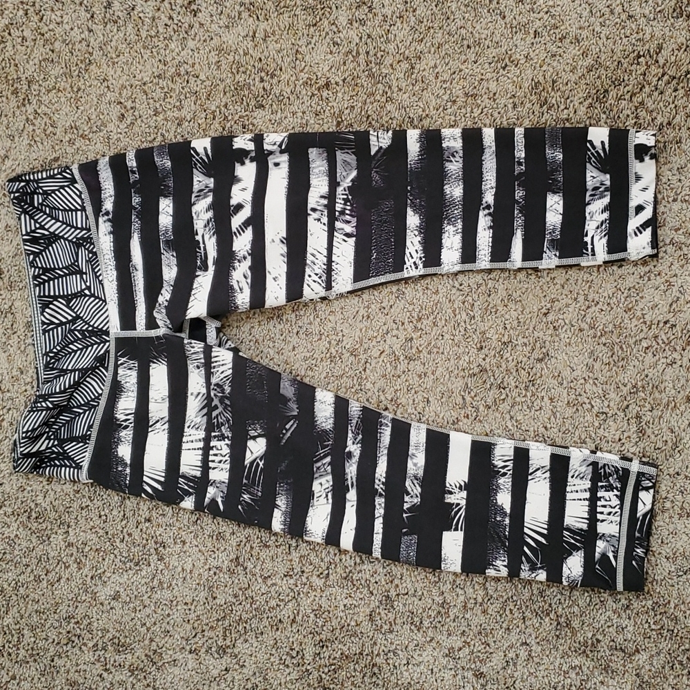 Lululemon Leggins Capries, Small